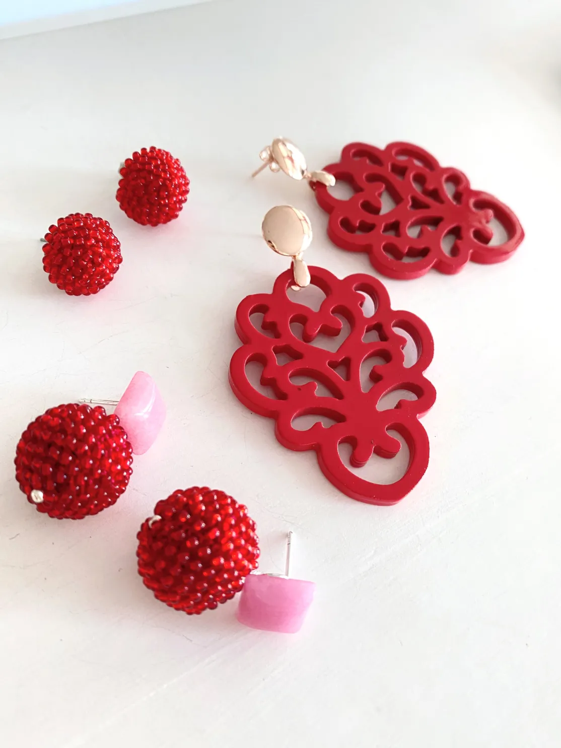 ohrangerie Limited Edition | Rosa Stücke<Beerenkugeln, kirschrot mit rosa Jadesteckern