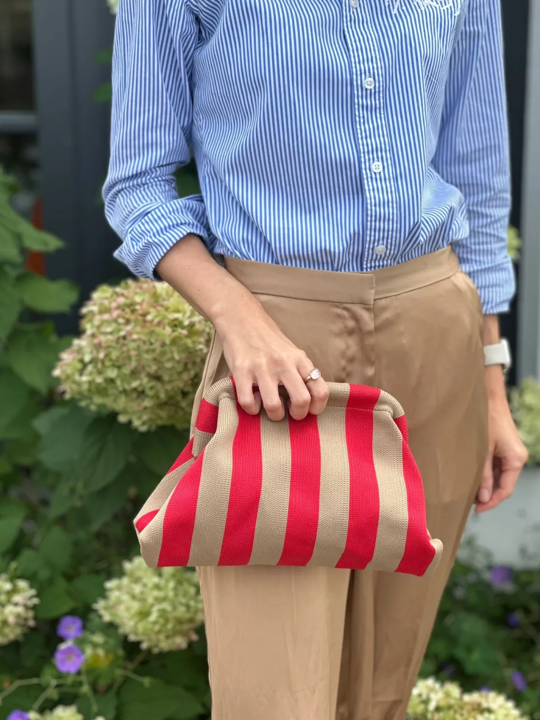 ohrangerie Limited Edition | Rosa Stücke<Clutch aus Stoff, beige/rot