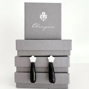 ohrangerie Schwarze Stücke | Ohrringe Aus Schmuckstein<Geschliffene Onyxtropfen, mit Glücksstecker