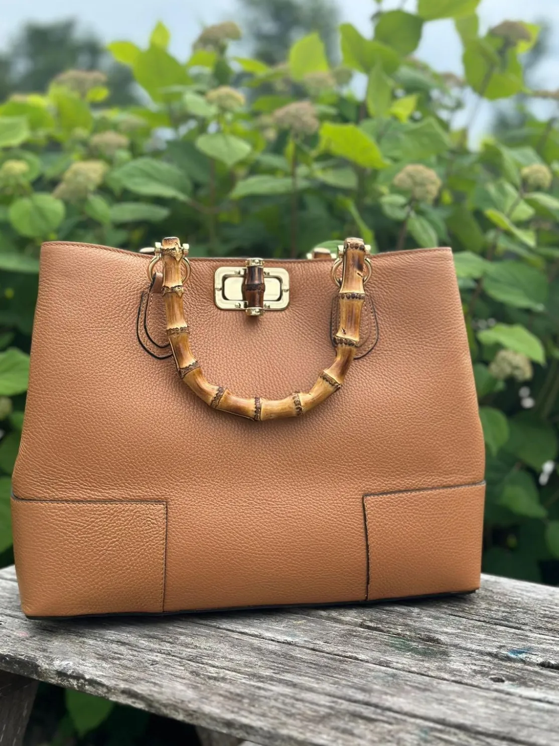 ohrangerie Limited Edition | Erdige Stücke<Ledertasche mit Bambusgriff, cognac