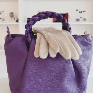 ohrangerie Limited Edition | Lila Stücke<Ledertasche mit Crossbodyriemen, violett