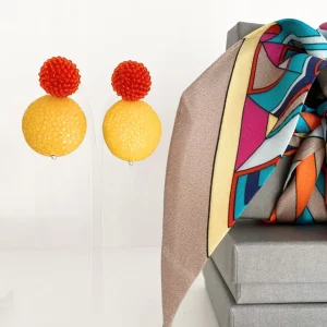 ohrangerie Orange Stücke | Gelbe Stücke<Ohrringe aus Rochenleder mit Beerensteckern, gelb