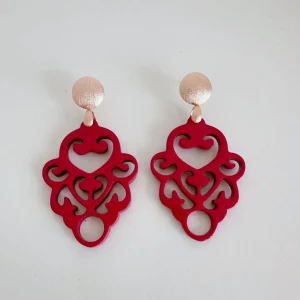 ohrangerie Pinke Stücke | Ohrringe Aus Horn<"Alpenveilchen" aus Horn, fuchsia