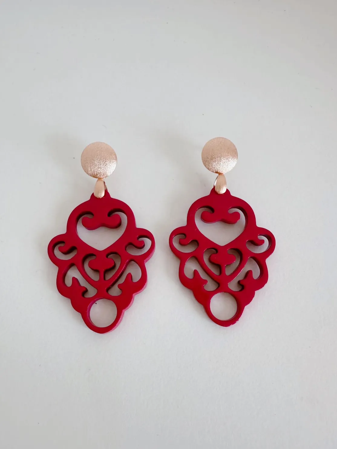 ohrangerie Pinke Stücke | Ohrringe Aus Horn<"Alpenveilchen" aus Horn, fuchsia