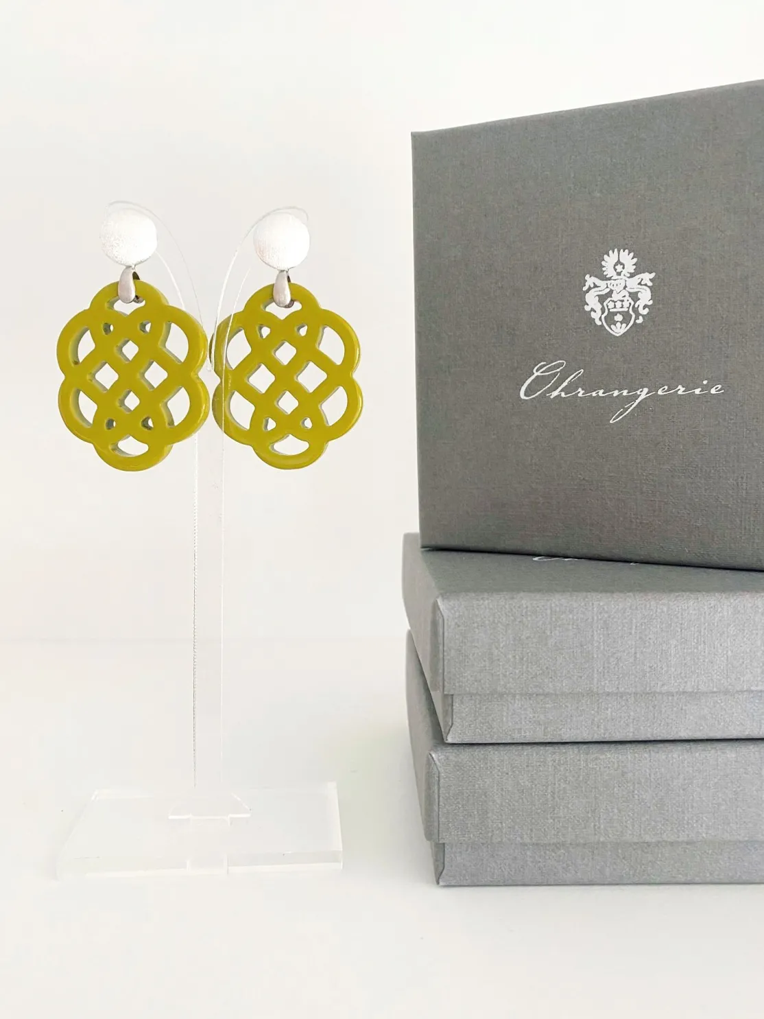 ohrangerie Gelbe Stücke | Ohrringe Aus Horn<"Anemone" aus Horn, limette