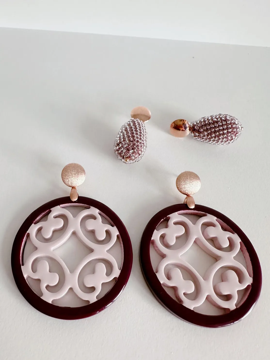 ohrangerie Limited Edition | Rosa Stücke<"Edelrose" aus Horn, bordeaux/zartrosa