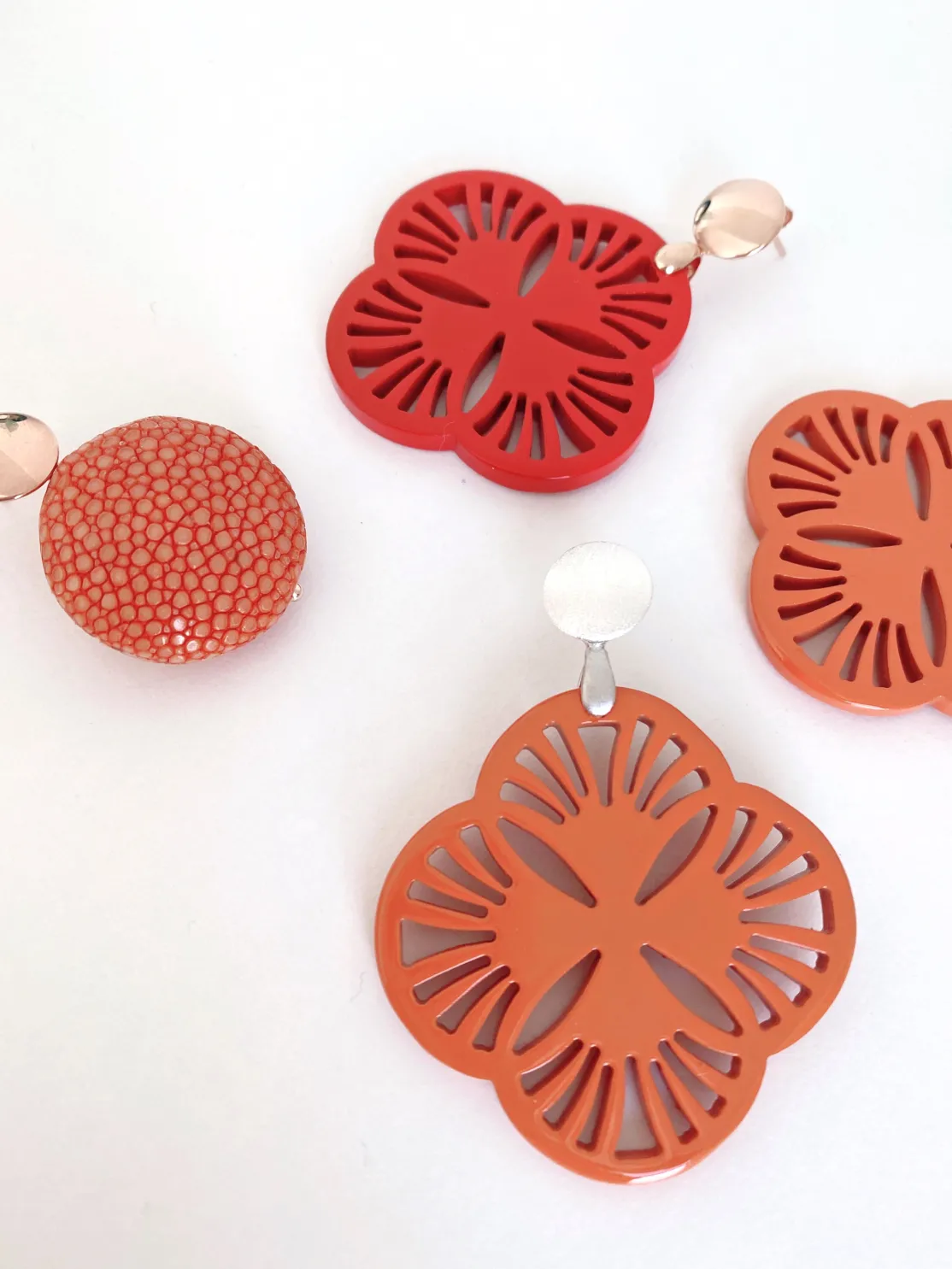 ohrangerie Glückskollektion | Orange Stücke<"Lauras Glück" aus Horn, orange