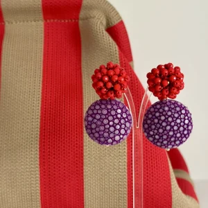 ohrangerie Rosa Stücke | Lila Stücke<Rochenleder mit Glitzerbeerensteckern, rot/lila