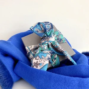 ohrangerie Grüne Stücke | Blaue Stücke<Tuch für´s Handgelenk/Tasche, blau/weiß/grün