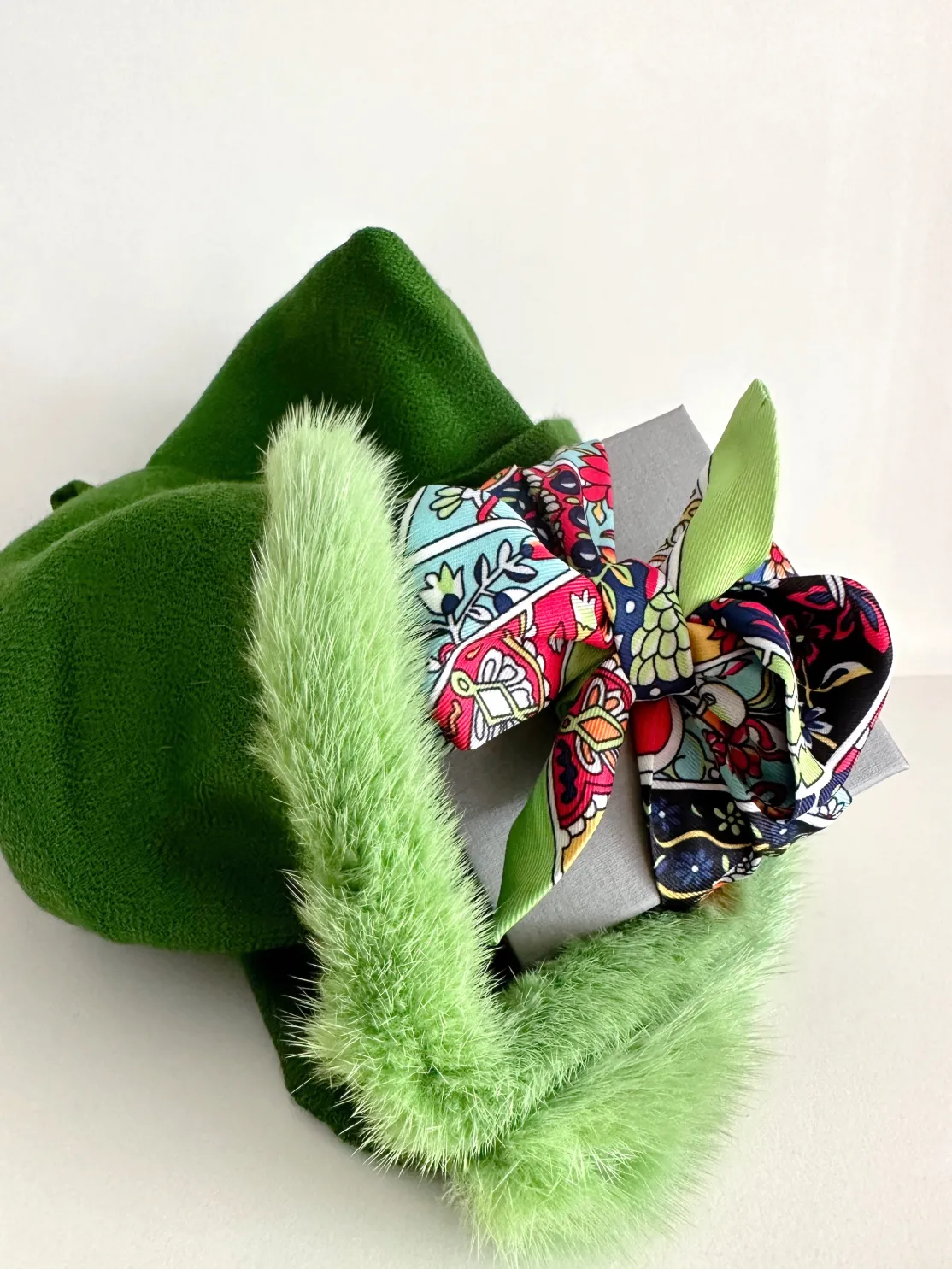 ohrangerie Grüne Stücke | Blaue Stücke<Tuch für´s Handgelenk/Tasche, grün/dunkelblau/rot