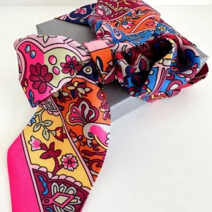 ohrangerie Pinke Stücke | Orange Stücke<Tuch für´s Handgelenk/Tasche, pink/bunt
